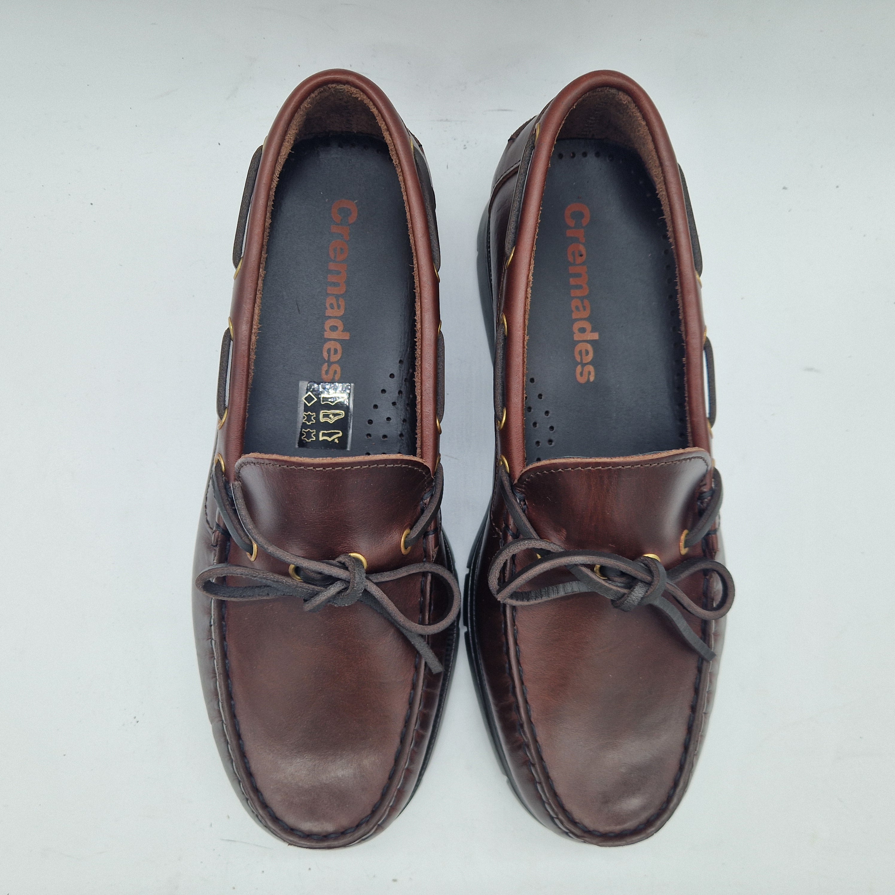 NAÚTICO CON LAZO EN PIEL ENGRASADA BURDEOS - 72411