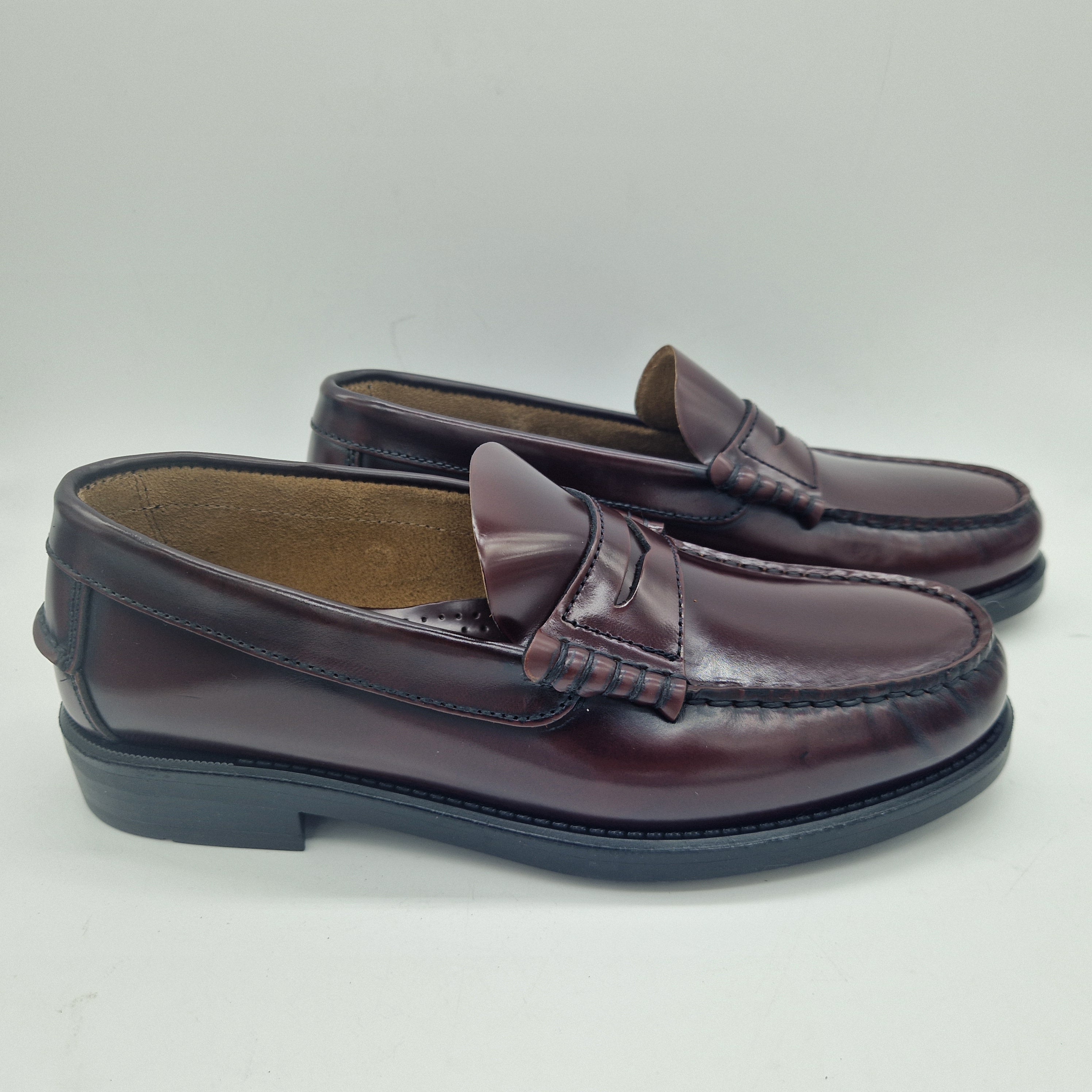CASTELLANO EN PIEL BURDEOS - 74225