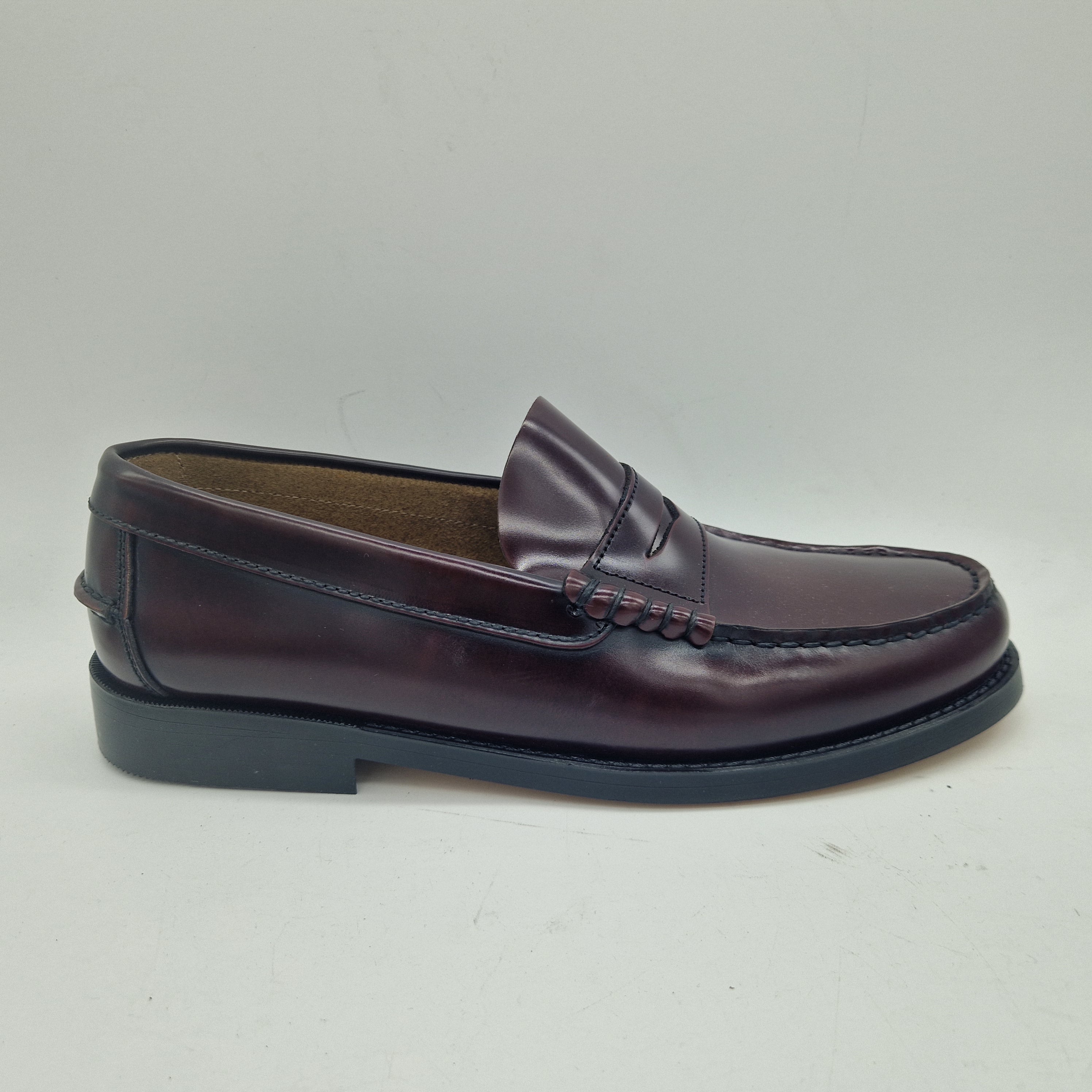 CASTELLANO EN PIEL BURDEOS - 74232