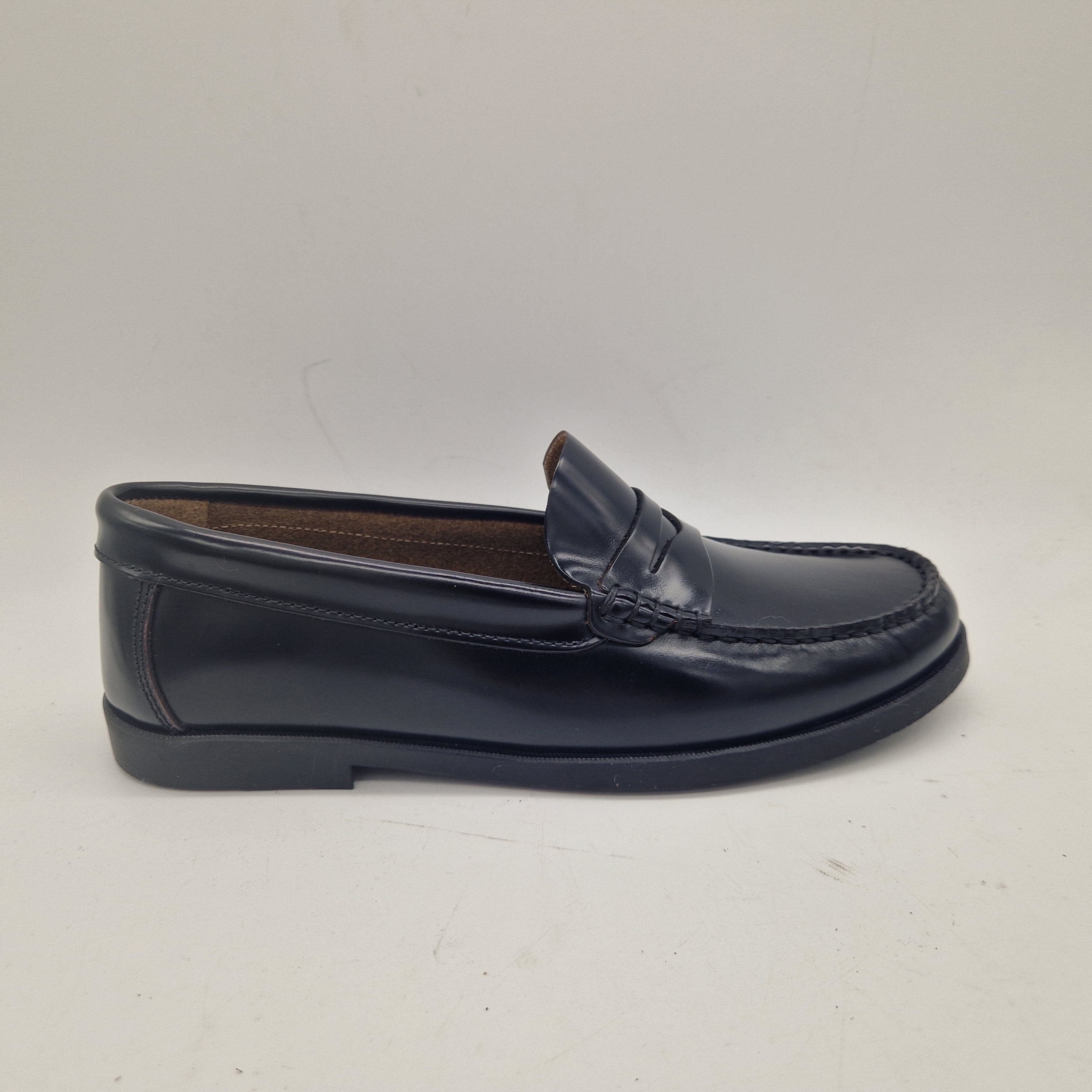 MOCASÍN EN PIEL NEGRA - 74236