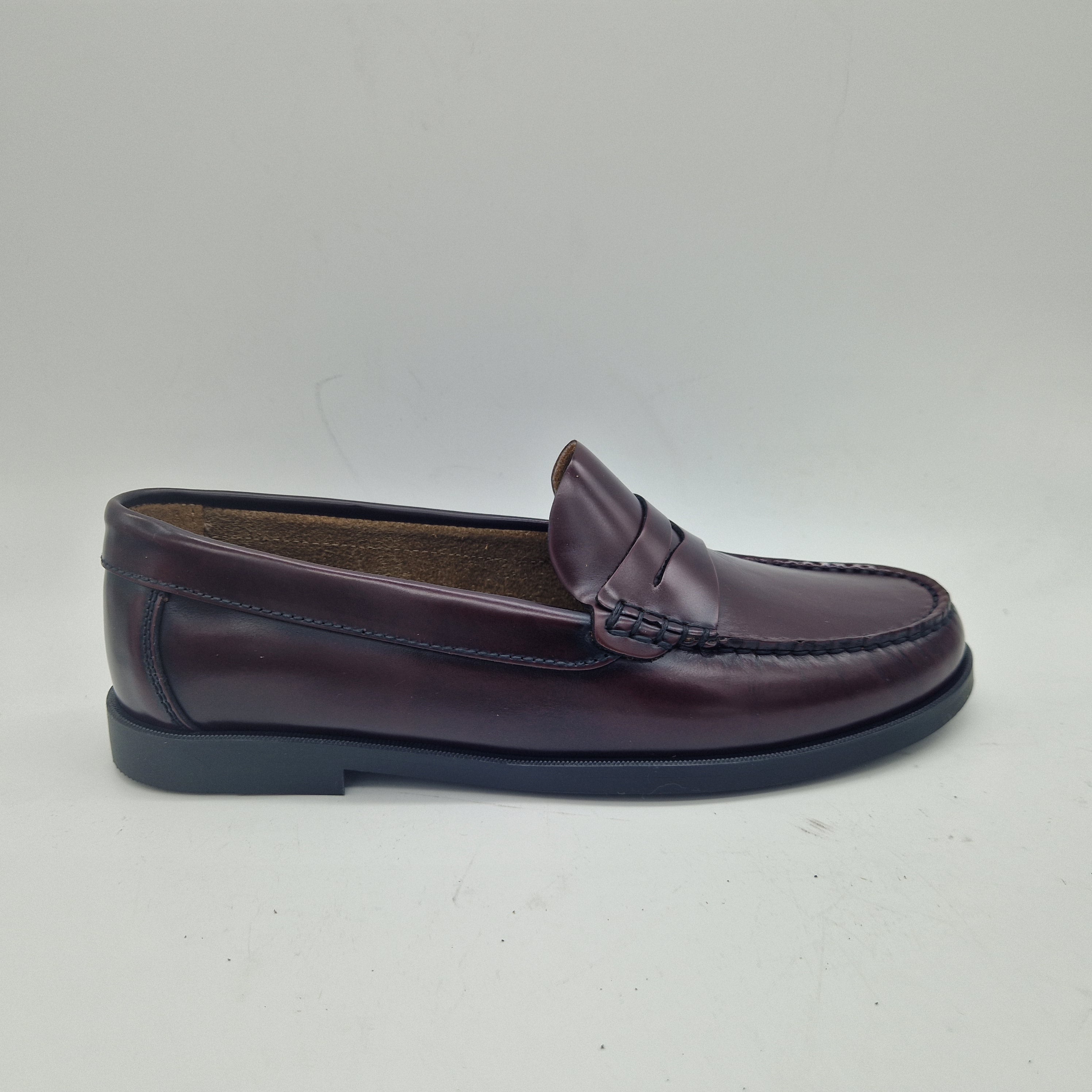 MOCASÍN EN PIEL BURDEOS - 74237
