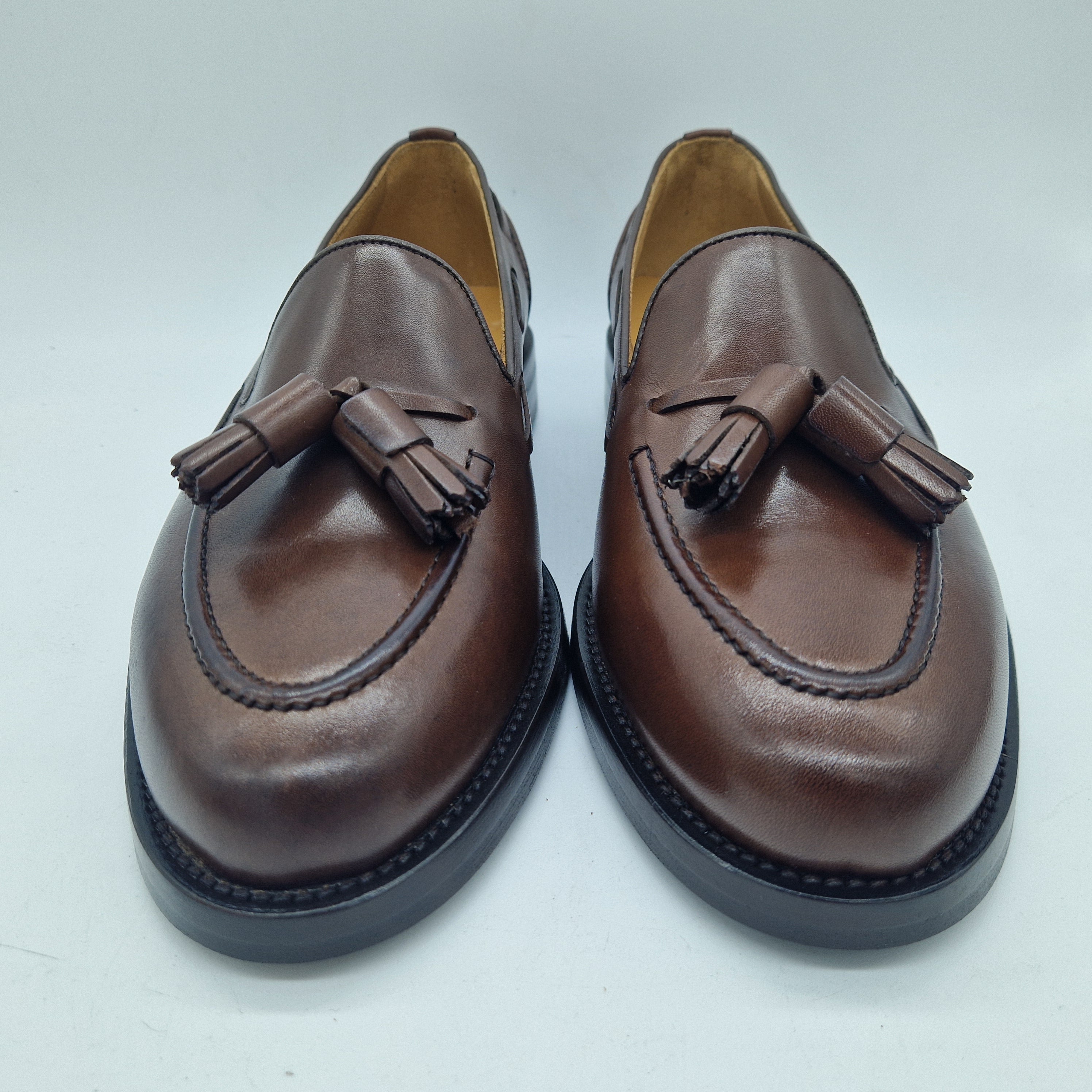 MOCASÍN DE BORLAS EN PIEL CUERO - 74427