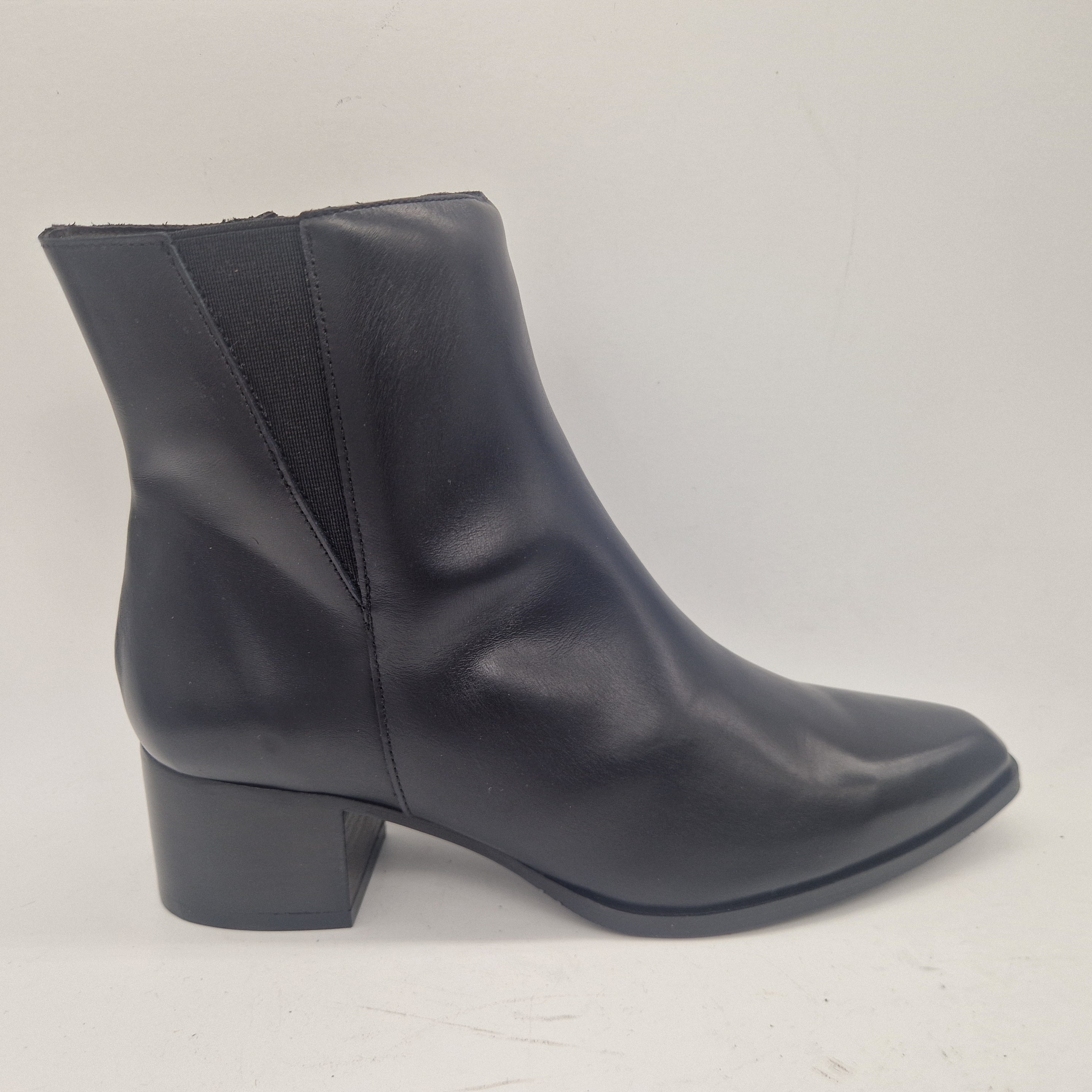 75109-BOTINNEGRO.jpg