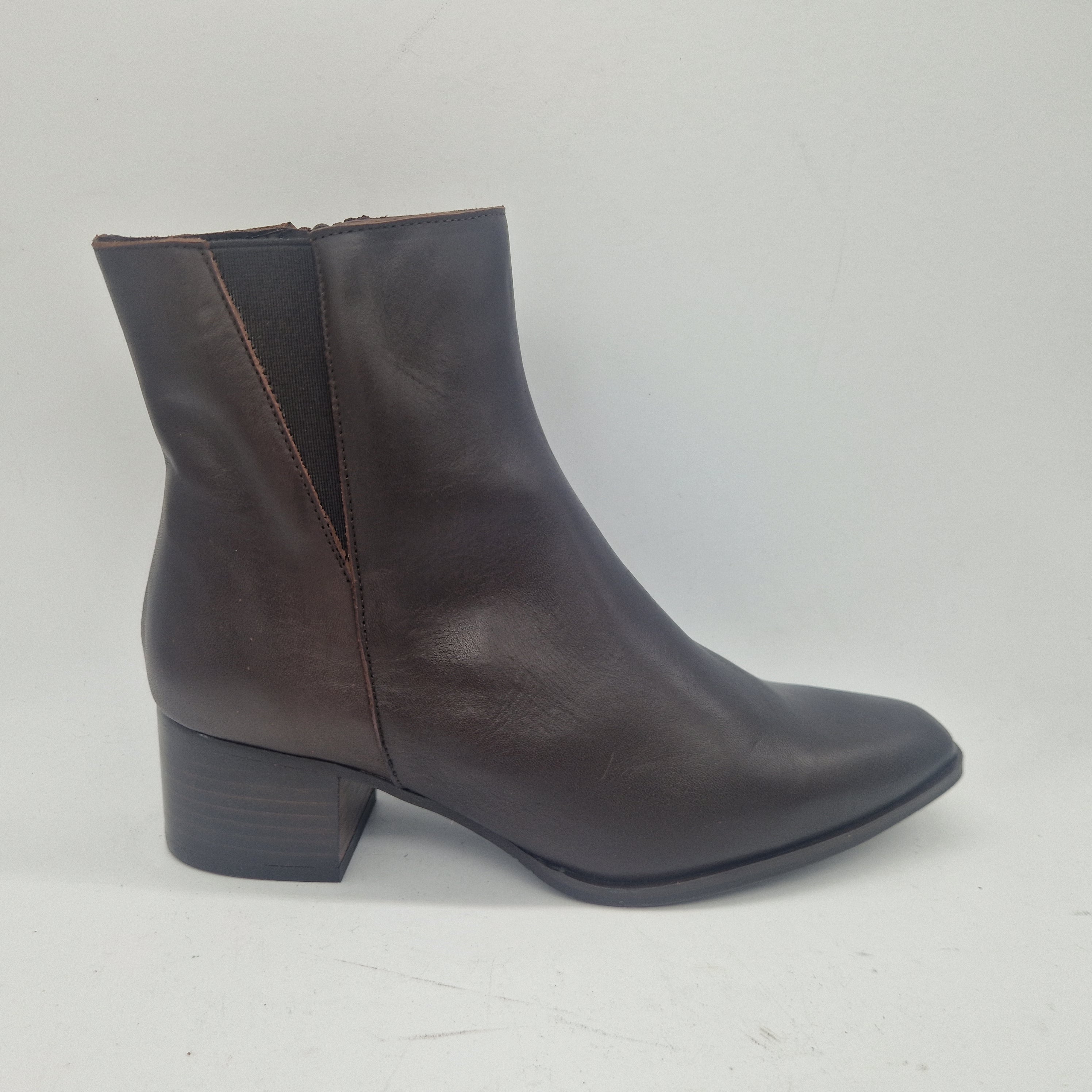75110-BOTINMARRON.jpg