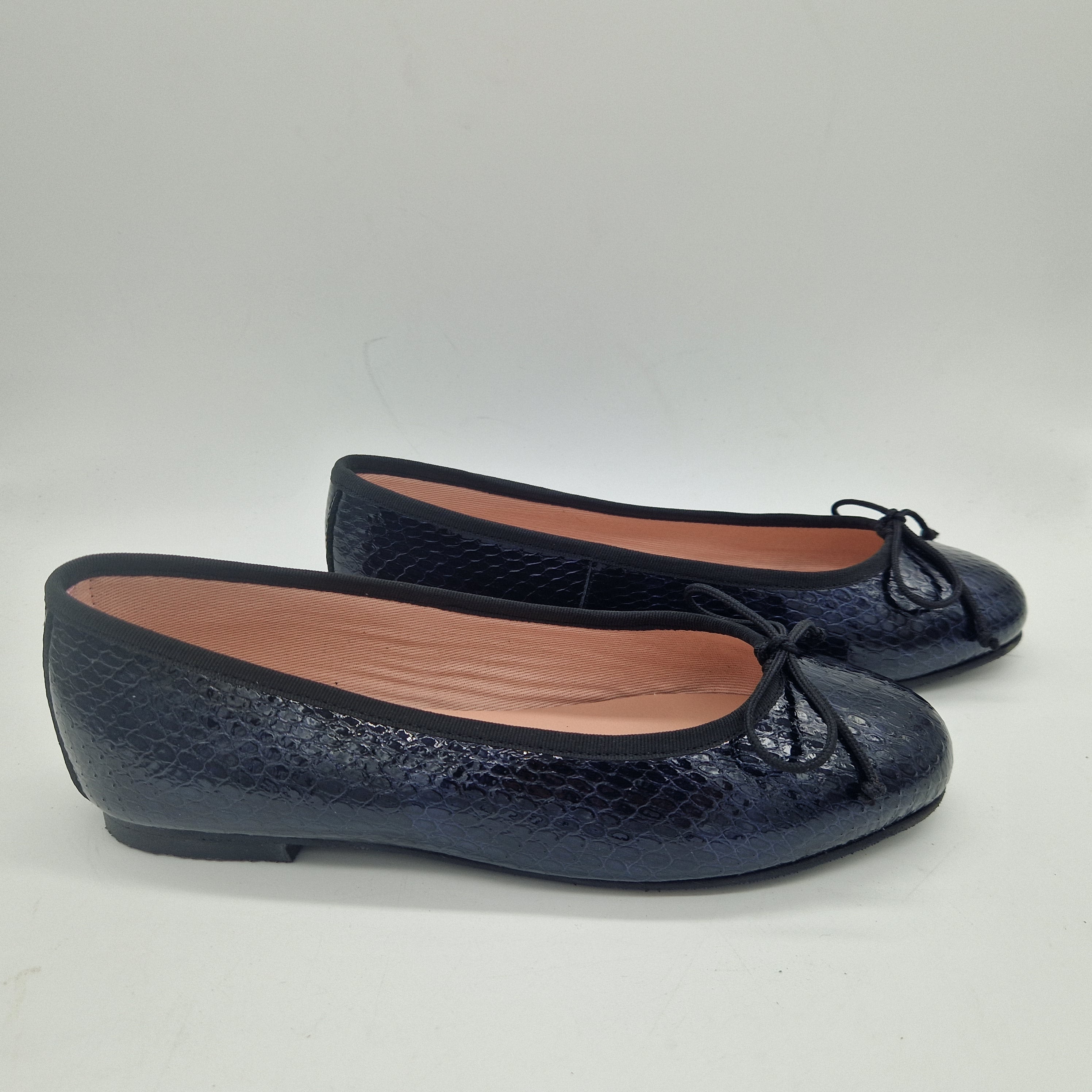 BAILARINA EN NEGRO - 75384