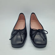 BAILARINA EN PIEL NEGRO - 75436