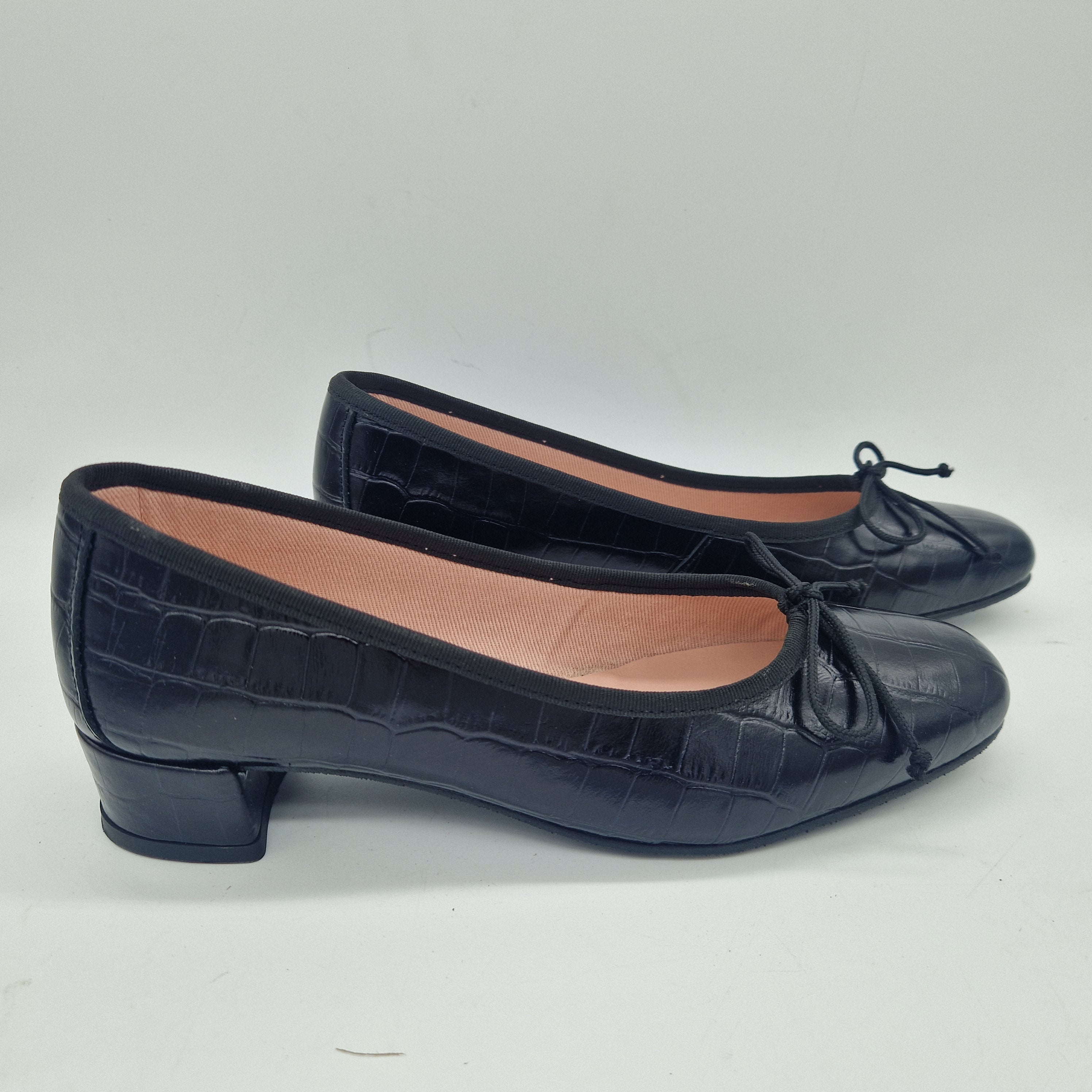 BAILARINA DE TACÓN EN NEGRO - 75448