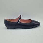 MERCEDES EN PIEL NEGRA - 75483