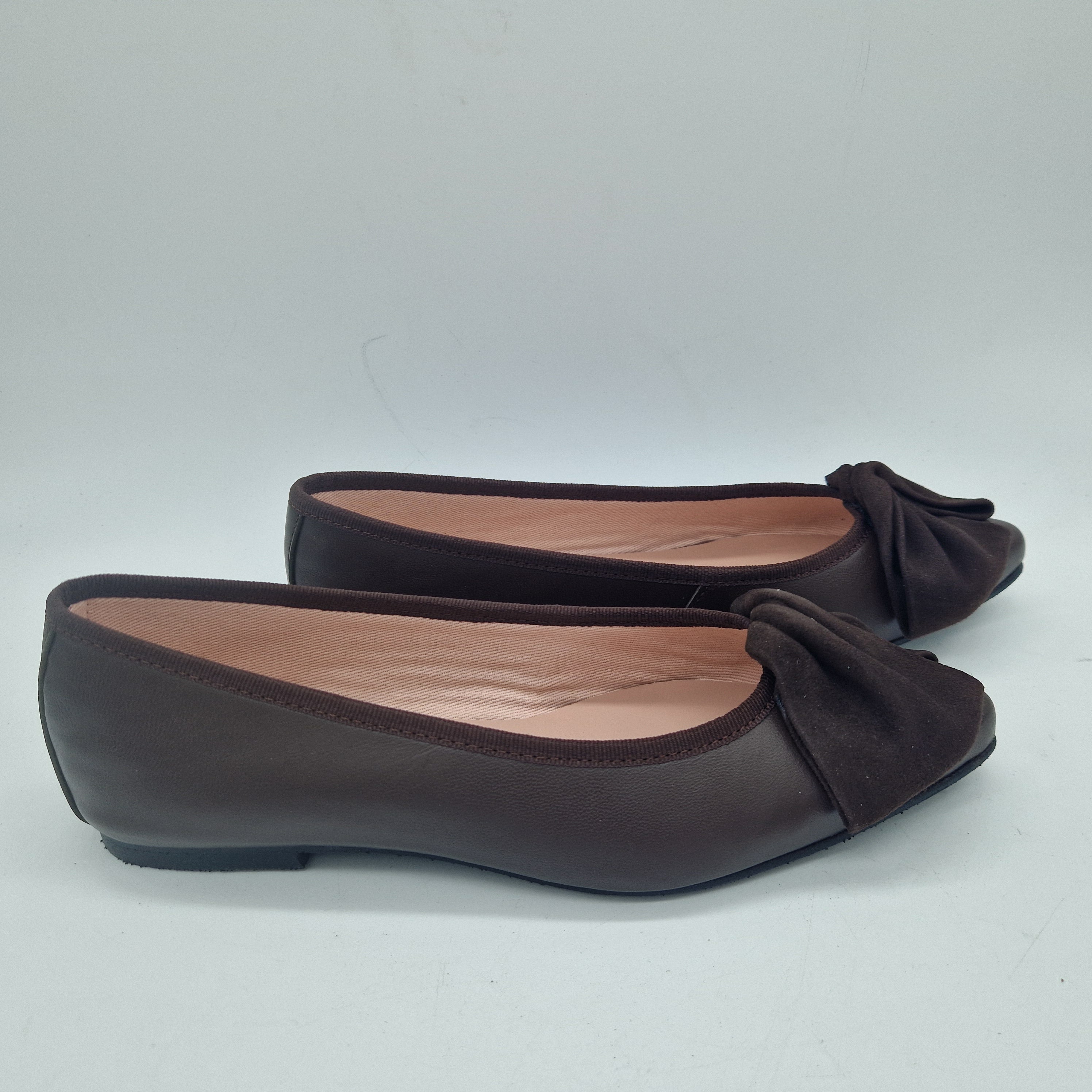 BAILARINA CON LAZON EN PIEL MARRÓN - 75506