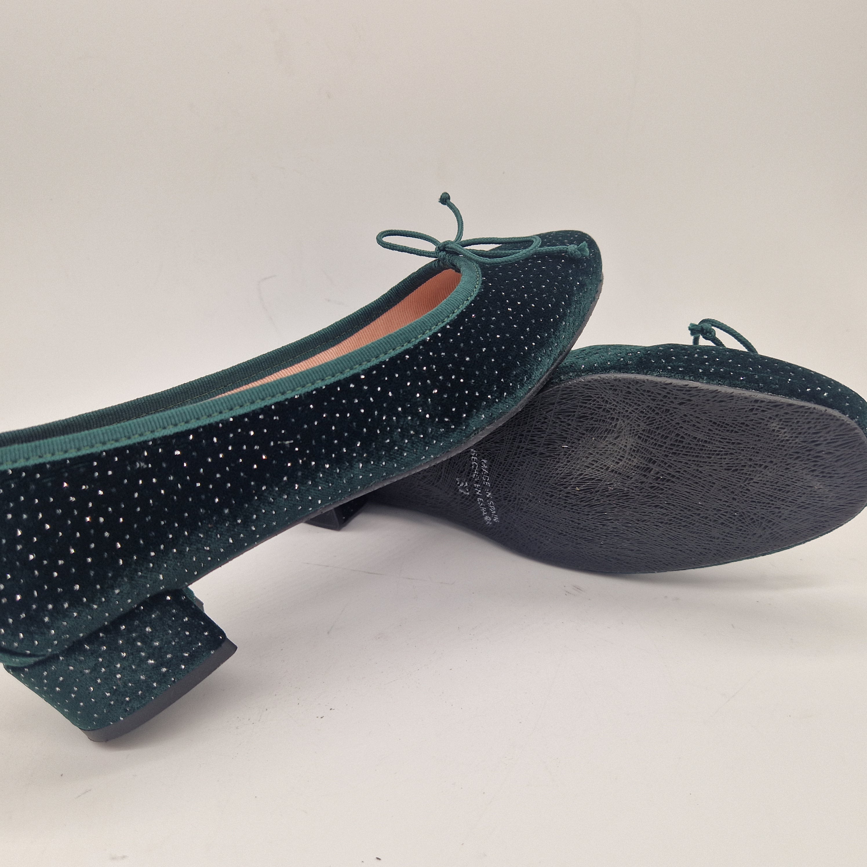 BAILARINA DE TACÓN EN VERDE - 75579