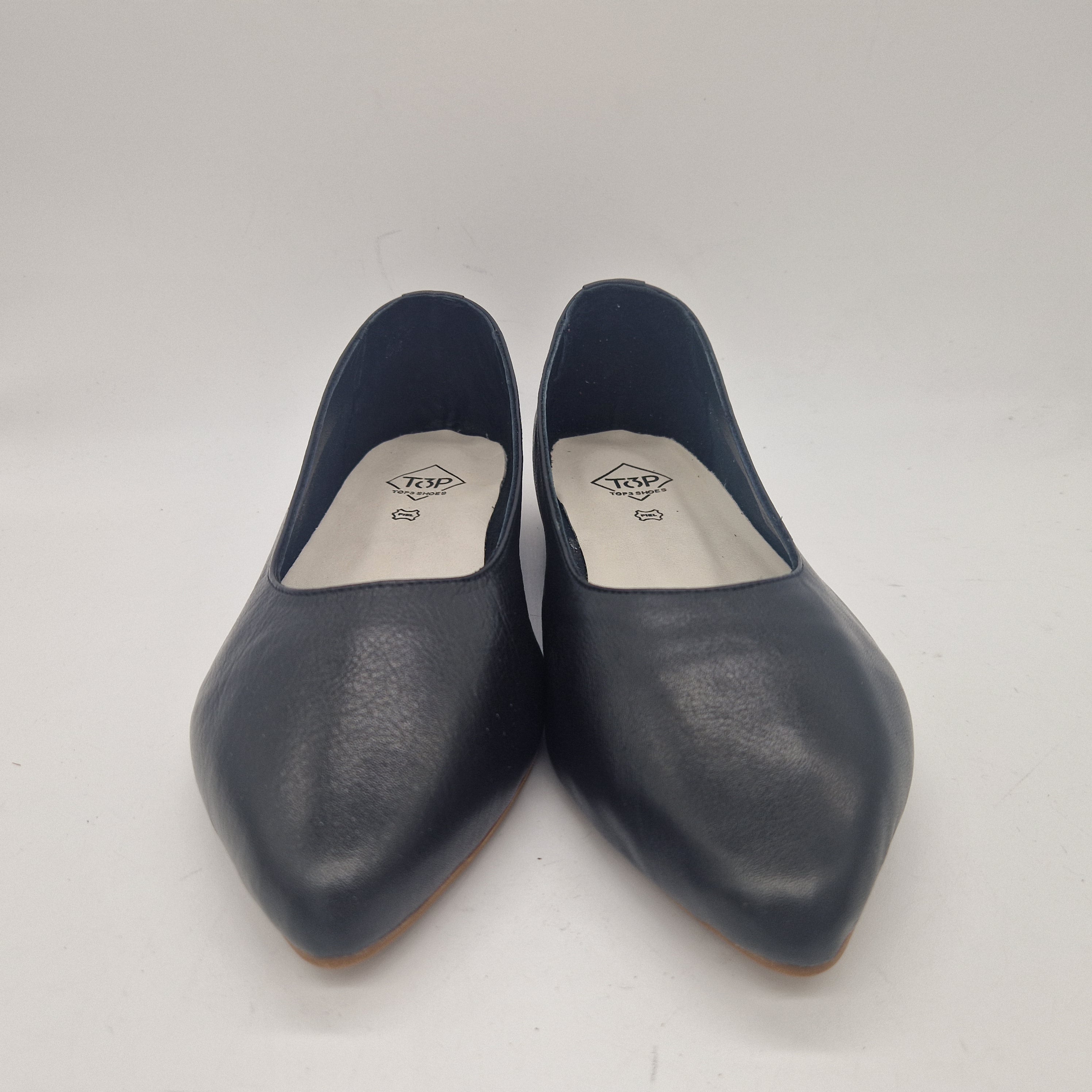 76277-SALONNEGRO2.jpg